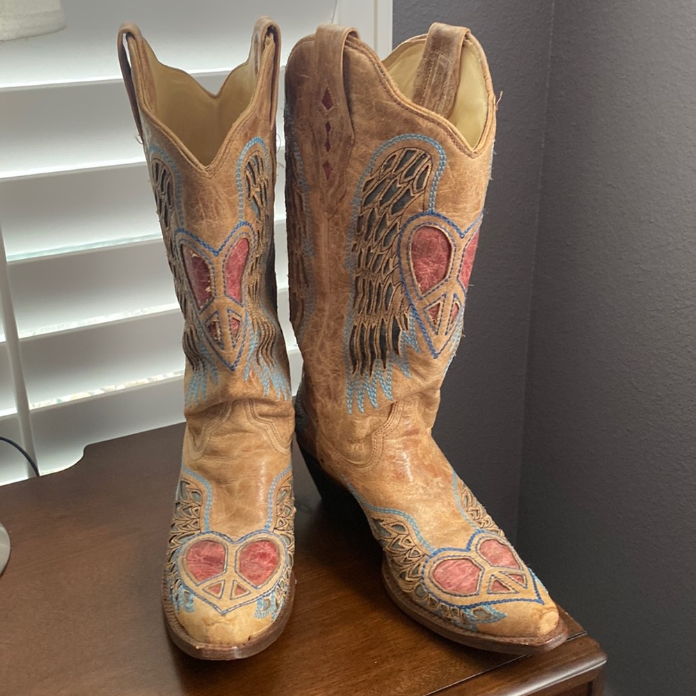 Heart peace wing boots 9m